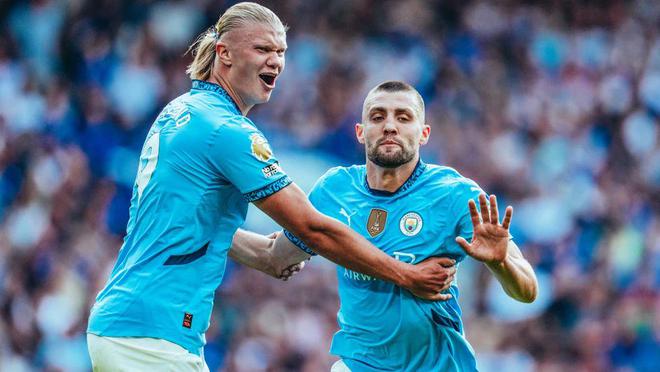 現出明顯三 現出明顯三