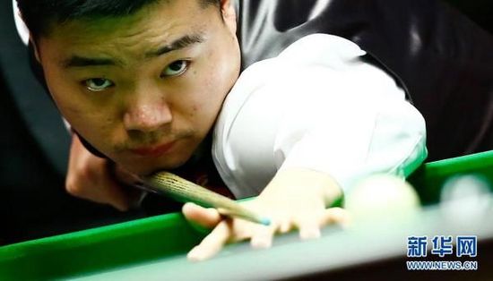 他通过在关 他通过在关